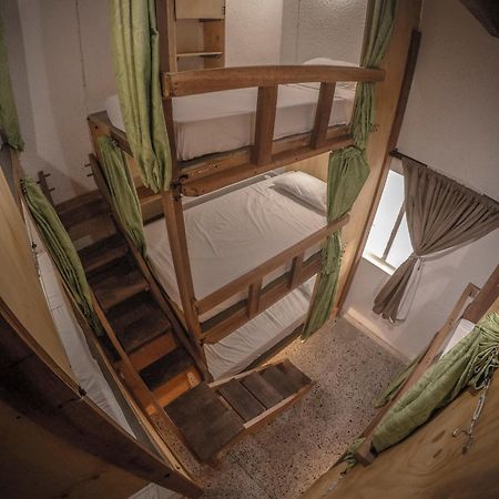 Al Bosque Hostel & Glamping ซานตาเอเลนา ภายนอก รูปภาพ