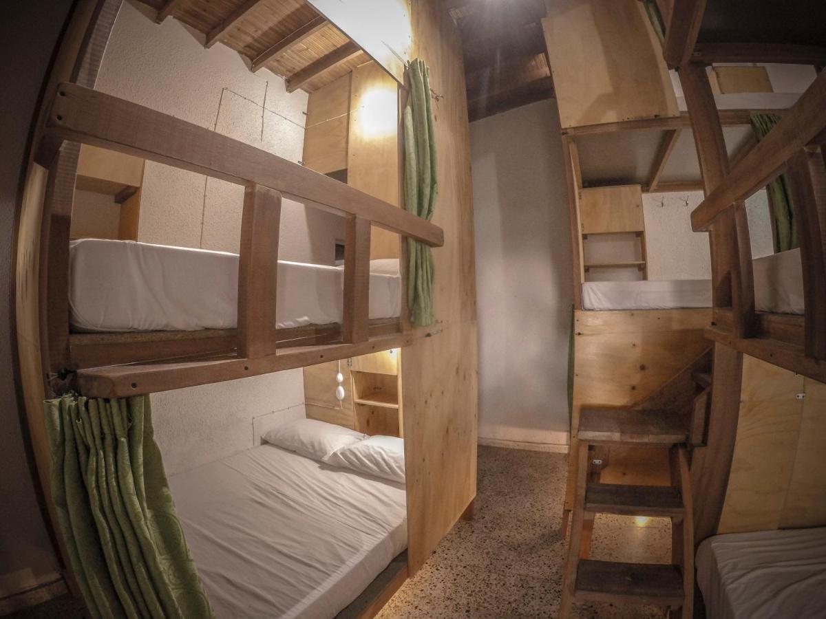 Al Bosque Hostel & Glamping ซานตาเอเลนา ภายนอก รูปภาพ