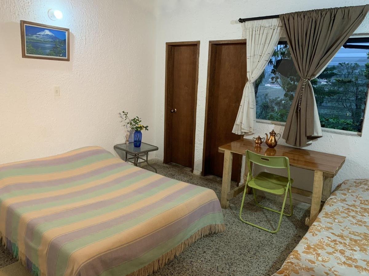 Al Bosque Hostel & Glamping ซานตาเอเลนา ภายนอก รูปภาพ