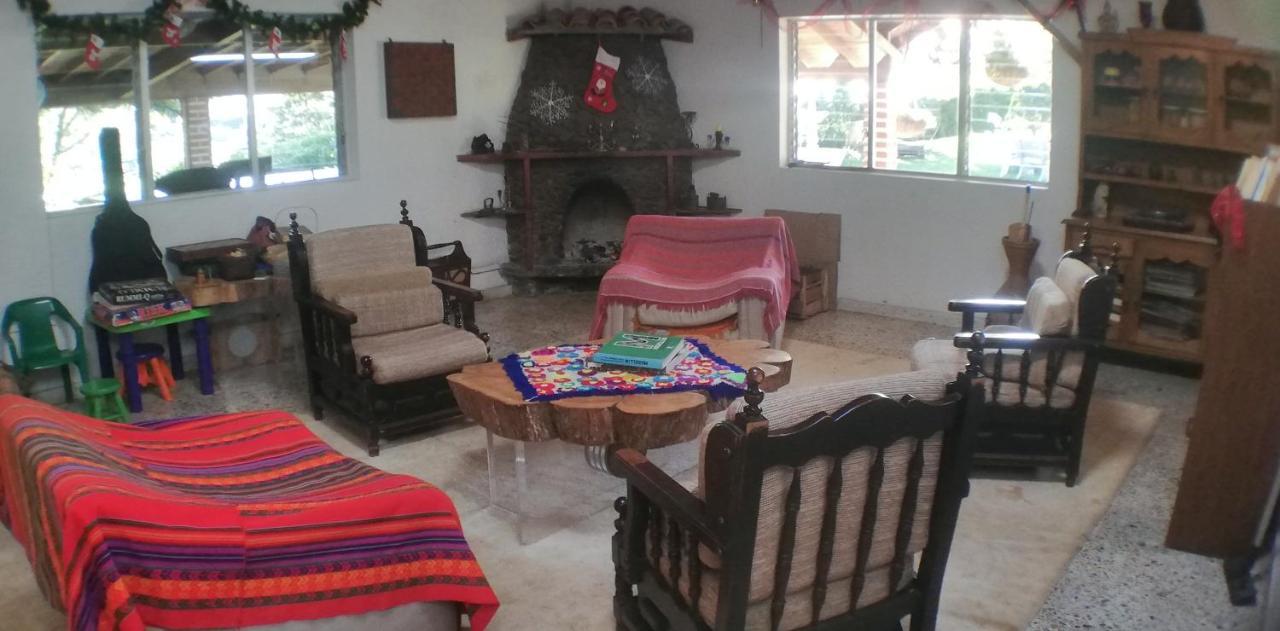 Al Bosque Hostel & Glamping ซานตาเอเลนา ภายนอก รูปภาพ