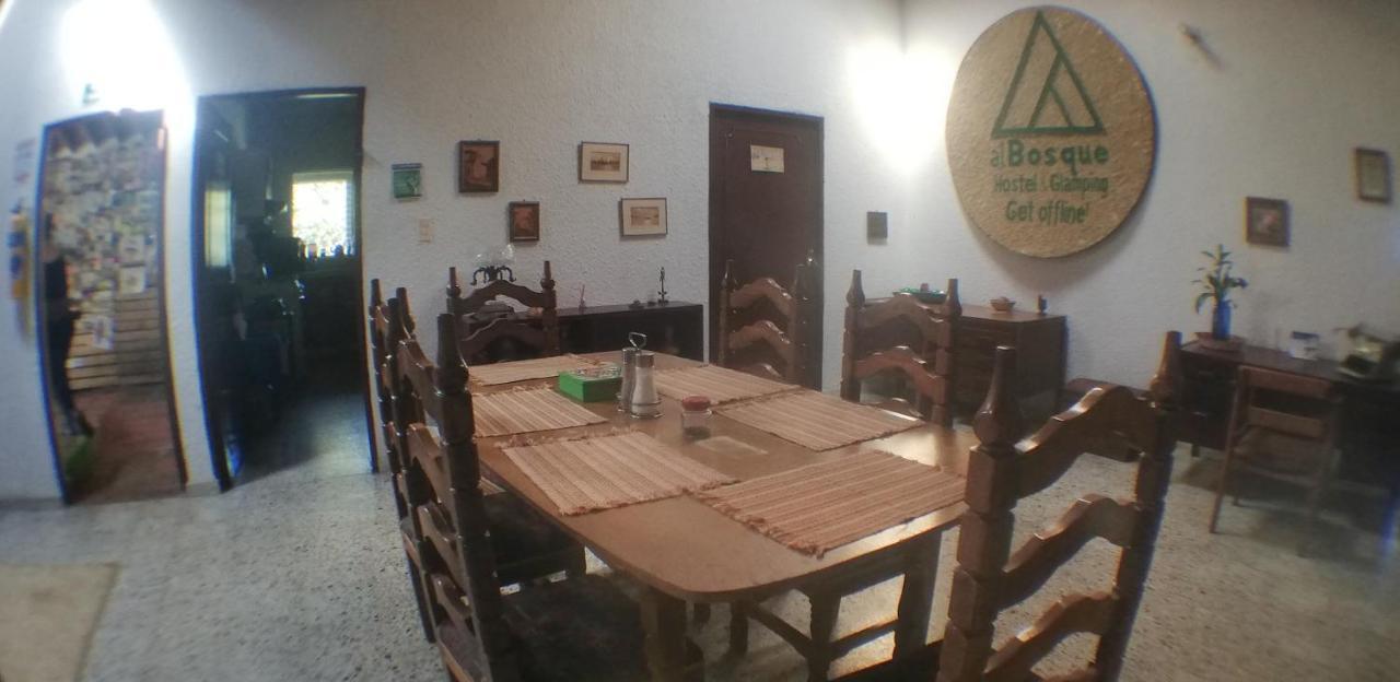 Al Bosque Hostel & Glamping ซานตาเอเลนา ภายนอก รูปภาพ